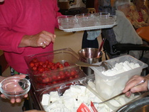 Jäätelöä ja mansikoita