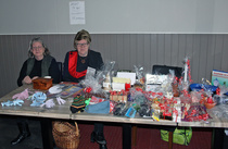 Yhdistyksen tapahtumissa myydään usein arpoja. Niin tälläkin kertaa.