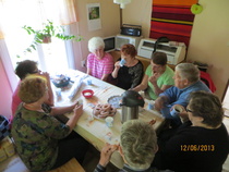 Talkoolaiset kahvilla