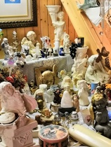 Enkeleitä monet vitriinit